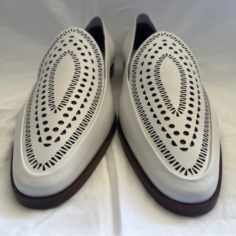 Alaïa White leather moccasins, vienne laser cut, Size 40, women, NWT - Picture 2 of 8